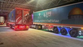 ورود ۱۵ کامیون حامل کمک‌های بشردوستانه به غزه
