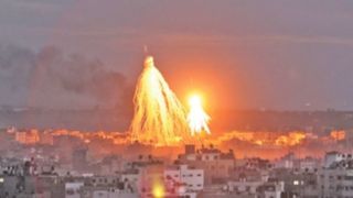 بارش بمب‌های فسفری بر سر مردم غزه، وحشیگری رژیم صهیونیستی را به نمایش می‌گذارد