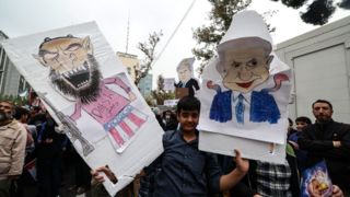 تایمز اسرائیل: مردم ایران تصاویر نتانیاهو را زیر پا گذاشتند