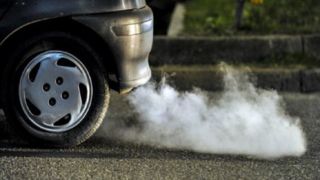 معاینه فنی خودروهای آلاینده باطل می‌شود