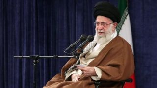 پیام تسلیت امام خامنه‌ای به حجت‌الاسلام منتظری