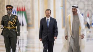 فرش قرمز امارات زیرپای رئیس رژیم صهیونیستی پهن شد