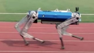 سگ رباتیک رکورد دو ۱۰۰ متر گینس را شکست! 
