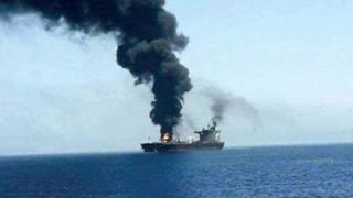 الجزیره مدعی حمله به دو کشتی در دریای سرخ شد