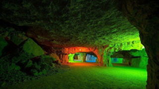 غار سنگ‌تراشان جهرم؛ بزرگترین غار دست‌ساز جهان