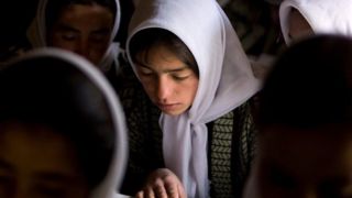 طالبان: تلاش برای بازگشایی مدارس و دانشگاه‌ها برای دختران جریان دارد