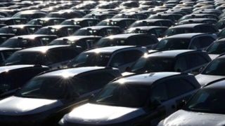 چشم انداز مبهم رقابت خودرو سازان در سال پیش رو چشم انداز مبهم رقابت خودرو سازان در سال پیش رو