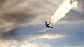 اولین تصاویر سقوط یک هواپیمای مسافربری در افغانستان