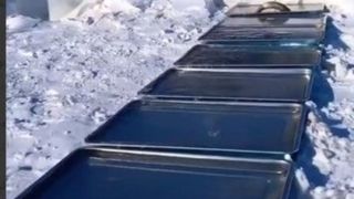 درست کردن یخچال با استفاده از قالب های یخ!