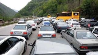 ترافیک پرحجم جاده‌های مازندران را قفل کرد