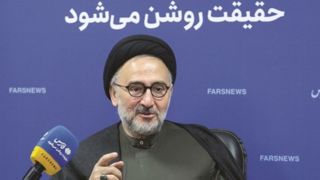 ابطحی: آیت‌الله خامنه‌ای در شخصیت‌های قبل از انقلاب بی‌نظیر بودند و کسی نمی‌تواند انکار کند