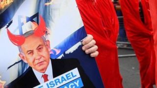 لحظه ضرب و شتم وحشیانه زن معترض به سیاست های نتانیاهو