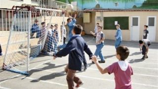 فعالیت ورزشی مدارس در کلیه مقاطع در محیط‌های باز ممنوع است