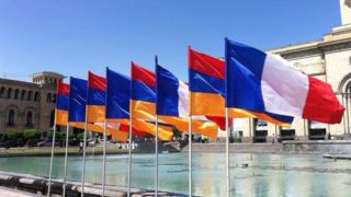 فرانسه: با ایران اختلاف زیادی داریم اما درباره ارمنستان هم‌نظر هستیم
