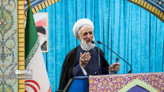 تصاویری از نمازجمعه تهران به امامت حجت‌الاسلام کاظم صدیقی | کدام چهره‌های سیاسی و نظامی به نمازجمعه رفتند؟