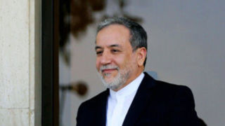 حضور عراقچی برای صرف شام در یکی از رستورانهای دمشق حضور عراقچی برای صرف شام در یکی از رستورانهای دمشق