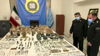 توقیف ۲۷ هزار شیء تاریخی قاچاق در یک سال توقیف ۲۷ هزار شیء تاریخی قاچاق در یک سال