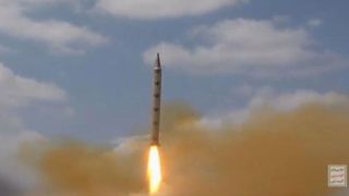 ضربه موشکی تاریخی یمن به تلآویو/ بزم نتانیاهو به پنج دلیل به هم خورد ضربه موشکی تاریخی یمن به تلآویو/ بزم نتانیاهو به پنج دلیل به هم خورد