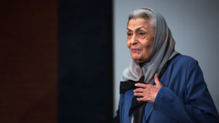 ژاله علو از جوانی گزیدهکار بود/ پیشنهادات سالهای اخیر، مجذوبش نمیکرد ژاله علو از جوانی گزیدهکار بود/ پیشنهادات سالهای اخیر، مجذوبش نمیکرد