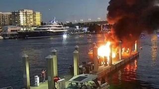 لحظه انفجار هولناک دو قایق در سواحل فلوریدا لحظه انفجار هولناک دو قایق در سواحل فلوریدا