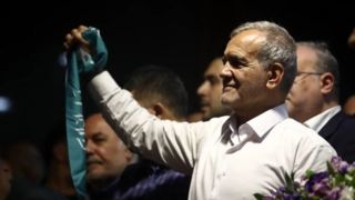 چک سفید امضا به دولت پزشکیان ندادهایم چک سفید امضا به دولت پزشکیان ندادهایم