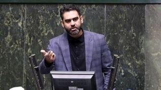 ثابتی به بازگشت عبدالناصر همتی، واکنش نشان داد