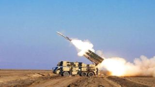 لحظه شلیک موشک پدافندی و پرسهزن سپاه لحظه شلیک موشک پدافندی و پرسهزن سپاه