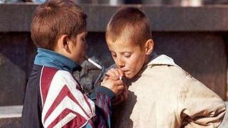 سن شروع مصرف دخانیات به ۹ سال رسیده؛ سرعت گرفتن زنان در مصرف سیگار سن شروع مصرف دخانیات به ۹ سال رسیده؛ سرعت گرفتن زنان در مصرف سیگار