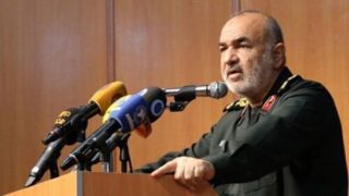 سرلشکر سلامی: هرگز میدان را ترک نخواهیم کرد سرلشکر سلامی: هرگز میدان را ترک نخواهیم کرد