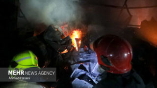 اطفا حریق تانکرهای حمل سوخت در اسلامشهر اطفا حریق تانکرهای حمل سوخت در اسلامشهر