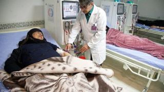 خونسردی وزارت بهداشت در قبال خطر مرگ بیماران دیالیزی! خونسردی وزارت بهداشت در قبال خطر مرگ بیماران دیالیزی!