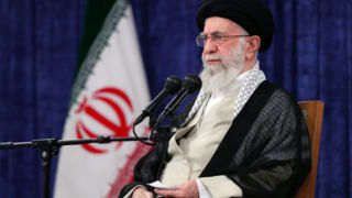 رهبر انقلاب: آمریکا توصیف کامل استعمار و استکبار است رهبر انقلاب: آمریکا توصیف کامل استعمار و استکبار است