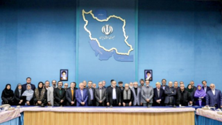 پزشکیان: اصلاح رفتار در جامعه نیازمند کار فرهنگی است پزشکیان: اصلاح رفتار در جامعه نیازمند کار فرهنگی است