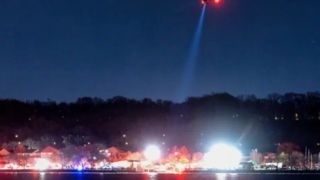 کشف اجساد ۳۰ قربانی سانحه هوایی در آمریکا کشف اجساد ۳۰ قربانی سانحه هوایی در آمریکا