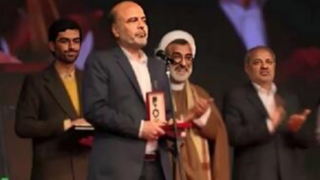 معلم نمونهای که از هدیه ۵۰۰ میلیونی گذشت معلم نمونهای که از هدیه ۵۰۰ میلیونی گذشت