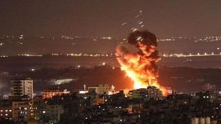 تصاویری از به آتش کشیدن مسجد توسط صهیونیست ها تصاویری از به آتش کشیدن مسجد توسط صهیونیست ها