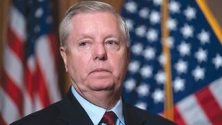 اظهارات وقیحانه سناتور تندروی آمریکایی علیه ایران اظهارات وقیحانه سناتور تندروی آمریکایی علیه ایران