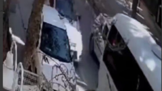 لحظه واژگونی خودروی کوییک از دید دوربین مداربسته