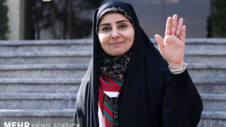 صادق: طبق مصوبه قانونی تعیین نرخ بلیط هواپیما بر عهده دولت نیست صادق: طبق مصوبه قانونی تعیین نرخ بلیط هواپیما بر عهده دولت نیست