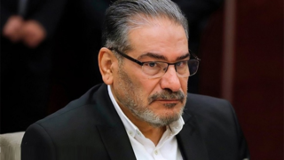 حمله روزنامه هممیهن به شمخانی: او در مسیر برجام دستانداز ایجاد کرد/ از گذشته مشخص بود که بلندپروازیهای زیادی دارد حمله روزنامه هممیهن به شمخانی: او در مسیر برجام دستانداز ایجاد کرد/ از گذشته مشخص بود که بلندپروازیهای زیادی دارد