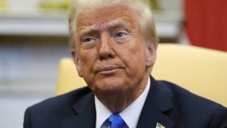 ترامپ: زلنسکی از سرنوشت نیمی از کمک ها به اوکراین بی خبر است ترامپ: زلنسکی از سرنوشت نیمی از کمک ها به اوکراین بی خبر است