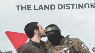 یک بوسه و درس های رسانه ای حماس 