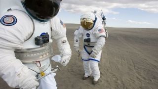 میکروبهای زمین به سلامت فضانوردان کمک میکنند میکروبهای زمین به سلامت فضانوردان کمک میکنند