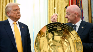 رونمایی از کاپ جام جهانی باشگاههای فوتبال با حضور ترامپ رونمایی از کاپ جام جهانی باشگاههای فوتبال با حضور ترامپ