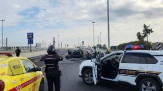 انفجار خودروی مقام اسرائیلی در تلآویو انفجار خودروی مقام اسرائیلی در تلآویو