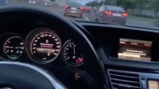 رانندگی جنونآمیز در اتوبانهای تهران رانندگی جنونآمیز در اتوبانهای تهران