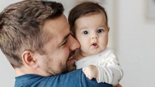 مرخصی ۲ هفتهای پدران شاغل در دستگاههای اجرایی مرخصی ۲ هفتهای پدران شاغل در دستگاههای اجرایی