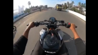 نجات معجزهآسای موتورسوار پس از تصادف مرگبار با یک خودرو نجات معجزهآسای موتورسوار پس از تصادف مرگبار با یک خودرو