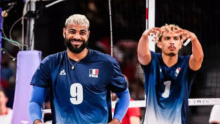 رسمی: بمب والیبال ایران منفجر شد رسمی: بمب والیبال ایران منفجر شد