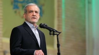 پزشکیان از تبدیل مساجد به قرارگاههای عملیاتی گفت پزشکیان از تبدیل مساجد به قرارگاههای عملیاتی گفت